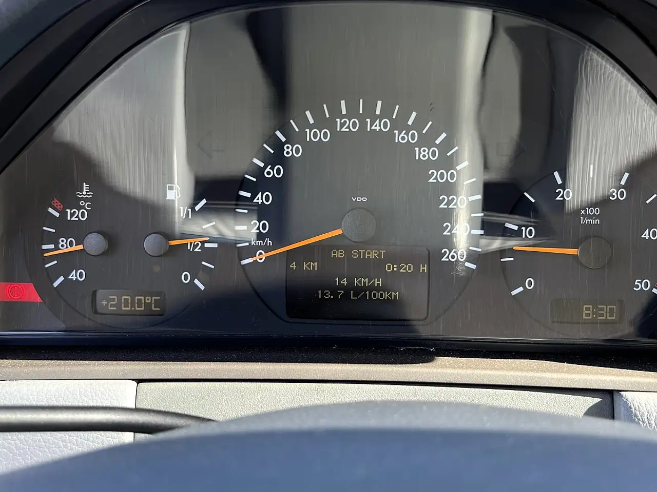 Mercedes-Benz E 270 Elegance CDI, foto 8