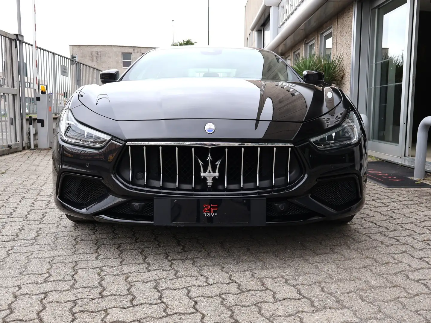 Maserati Ghibli 3.0 V6 Diesel 275 CV Gransport Nero - 2