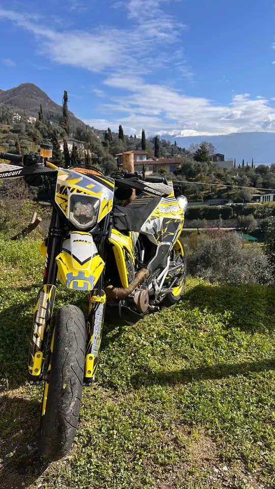Husqvarna 701 Supermoto
