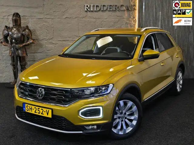 2018 Volkswagen T-Roc in Yellow for sale