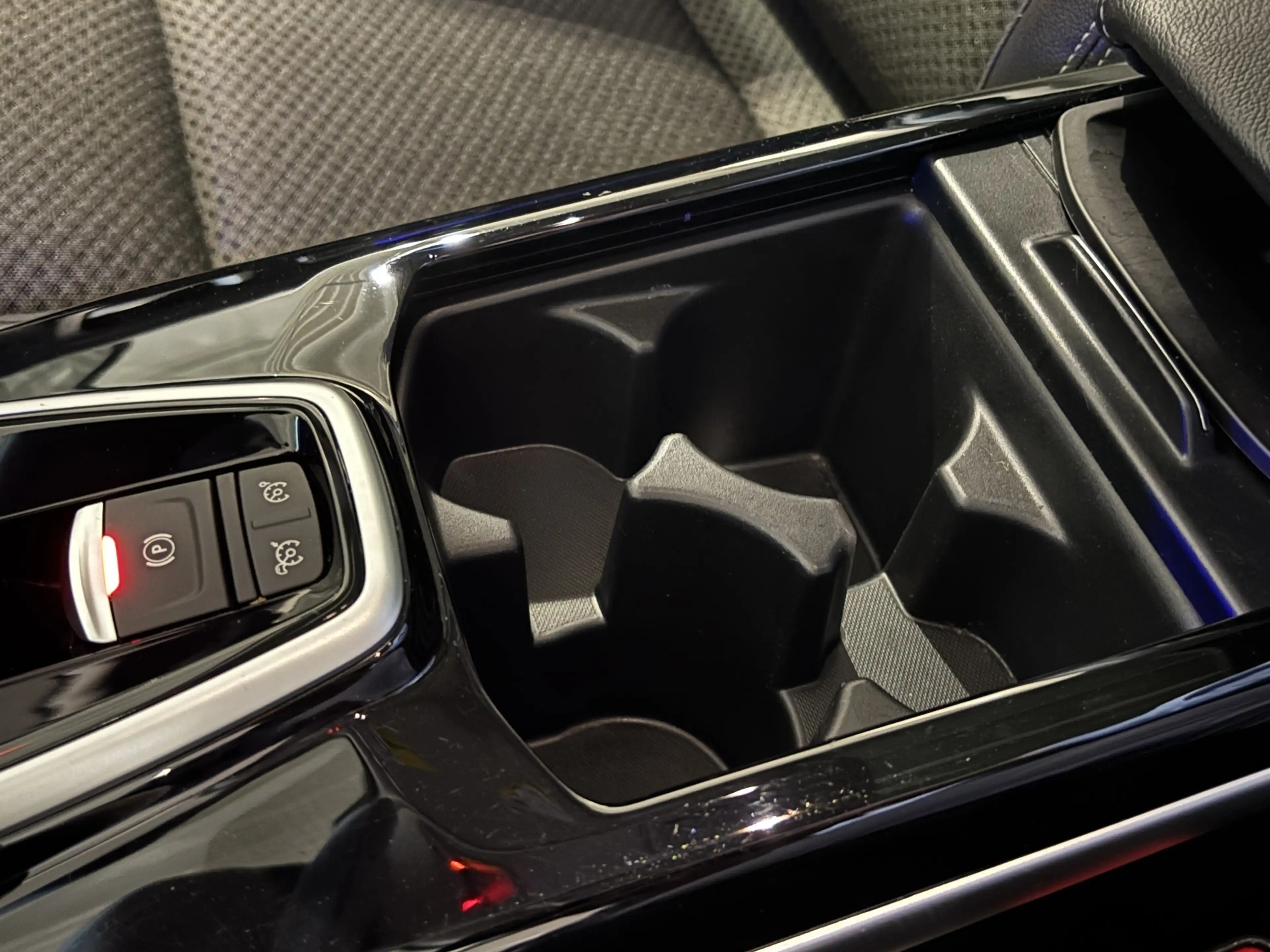 Renault Koleos TECHNO BLUE dCi 185 4WD Automatik — photo 15