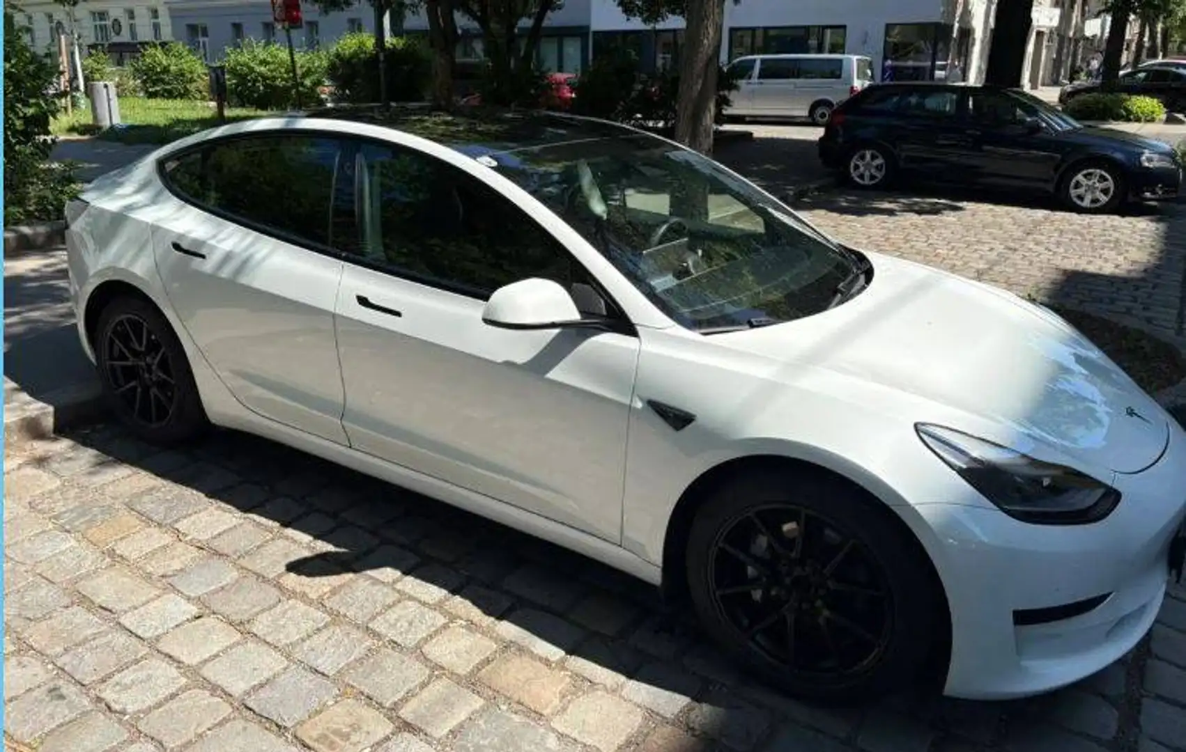 Tesla Model 3 Model 3 Standard Range RWD 60kWh LFP Weiß - 1