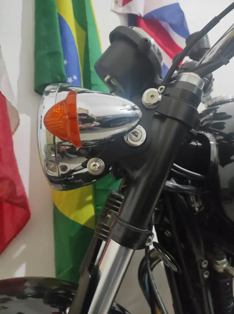 Triumph Bonneville T100 - 1