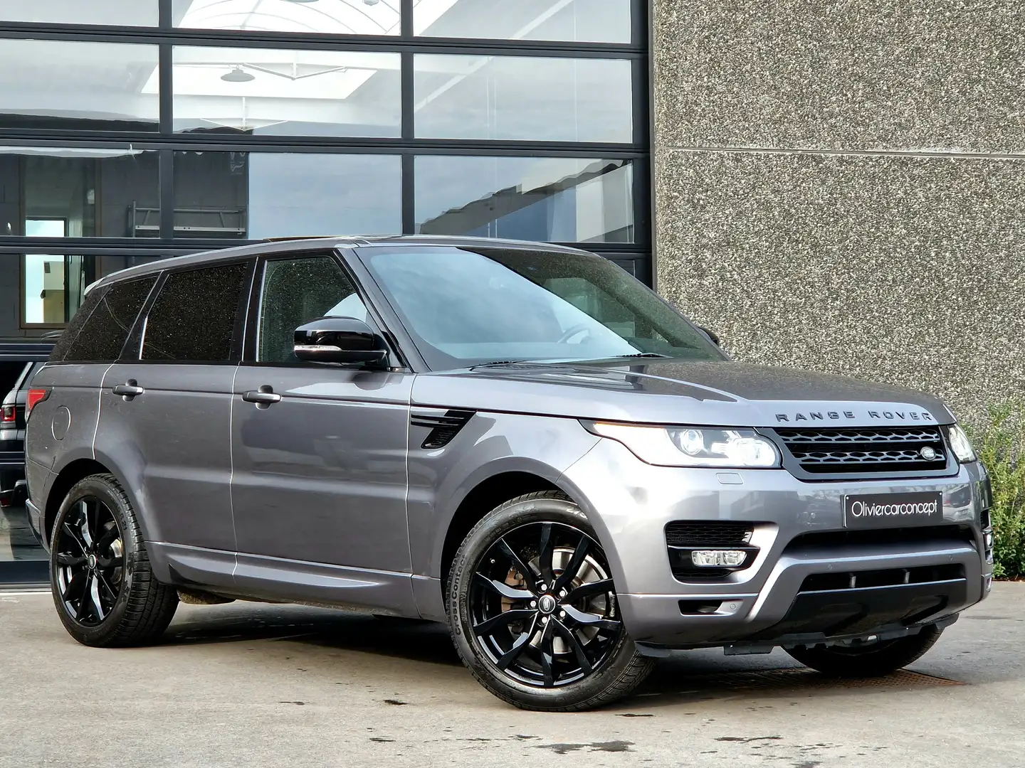 Land Rover Range Rover Sport 3.0 HSE DYNAMIC / BLACK PACK / PANO DAK / CAMERA Šedá - 1