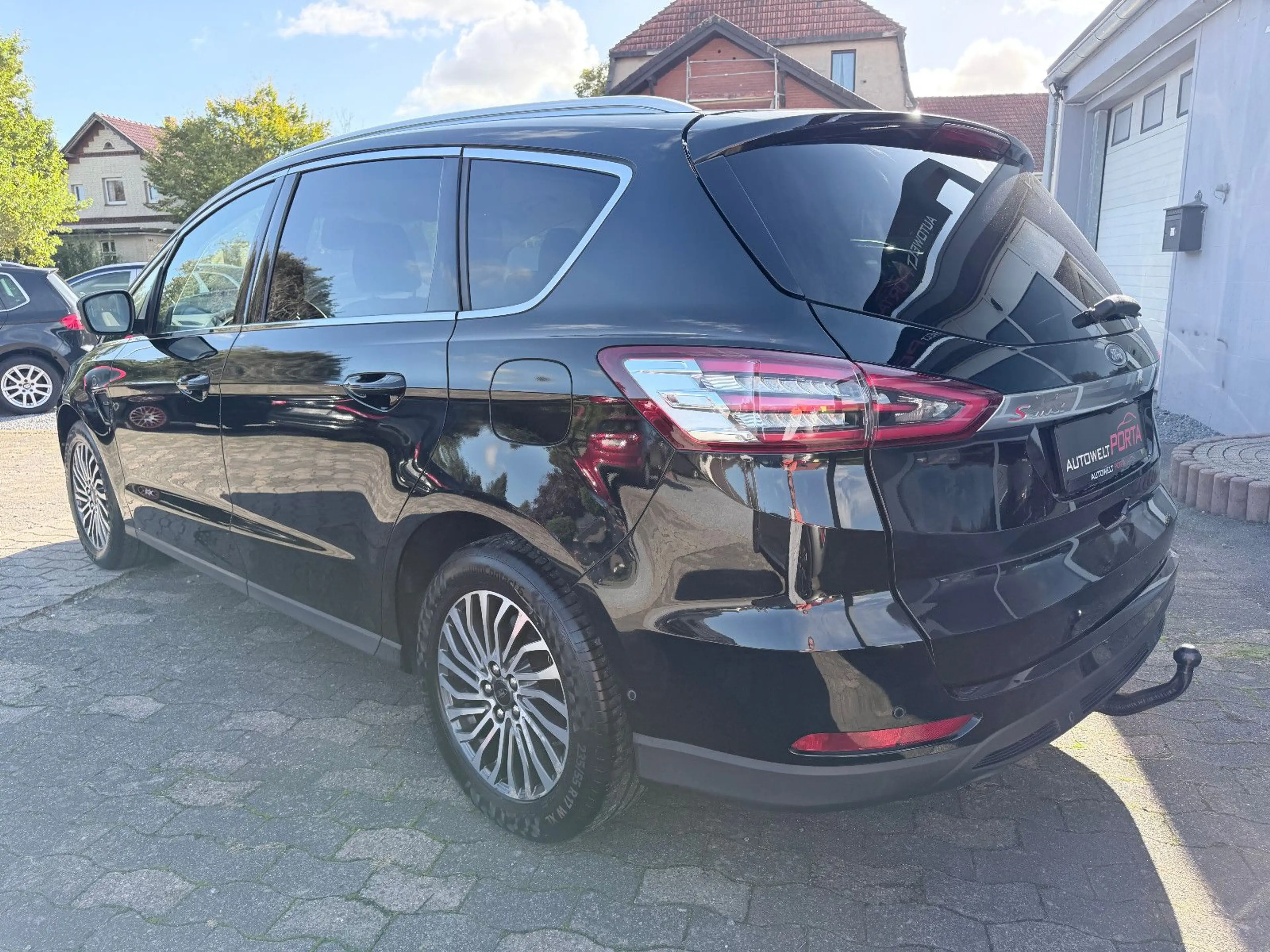 Ford S-Max S-MAX Titanium/7-SITZER/LED/NAVI/SHZ/AHK — photo 6
