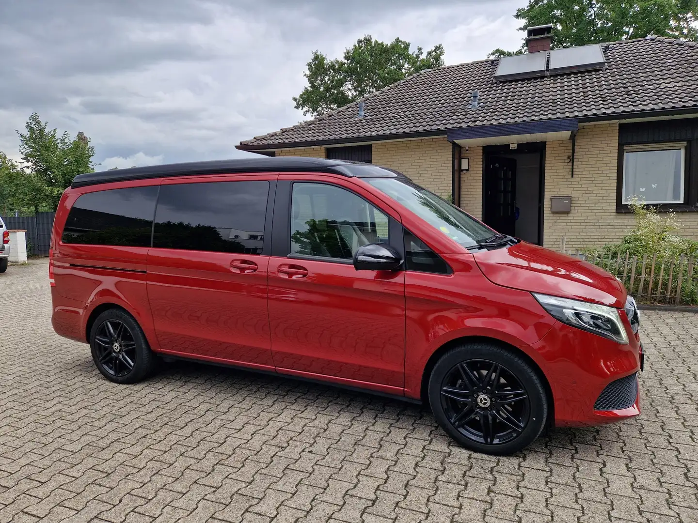Mercedes-Benz V 300 d lang 4 Matic  Marco Polo mit Küche Roşu - 2