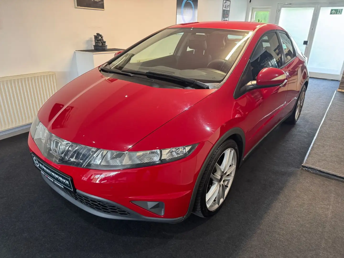 Honda Civic 1.8 i-SHIFT Executive Rosso - 1