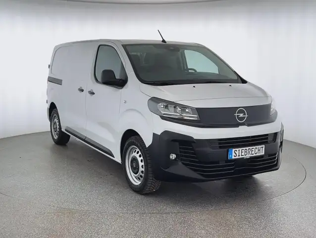 Opel Vivaro view 3