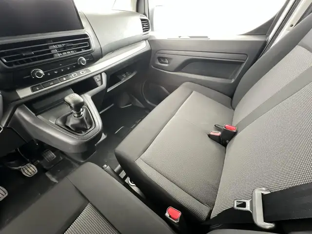 Opel Vivaro view 14