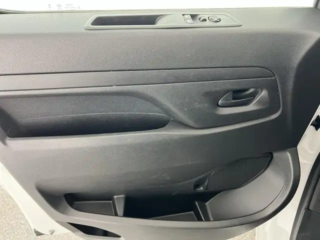 Opel Vivaro view 11