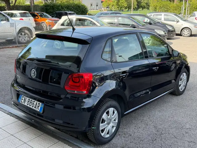 Volkswagen Polo view 6