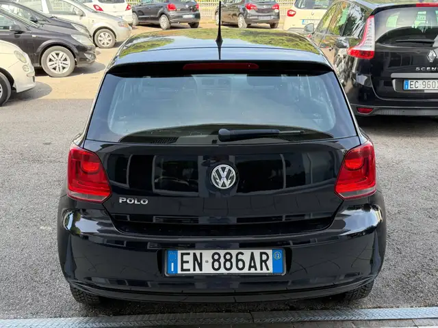 Volkswagen Polo view 5
