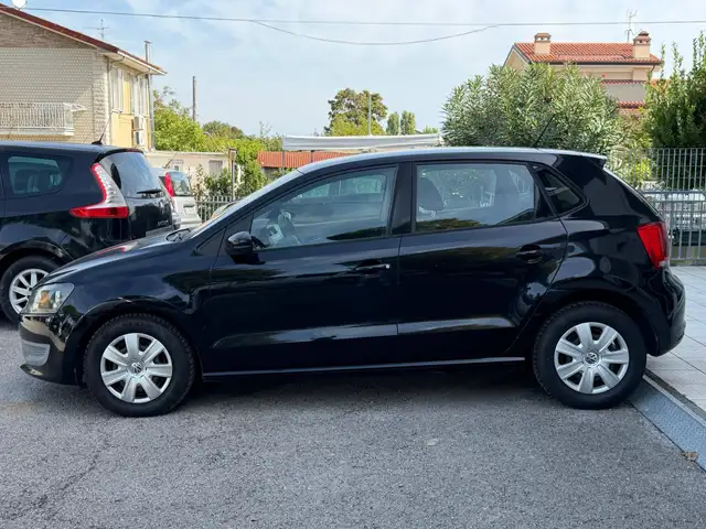 Volkswagen Polo view 3