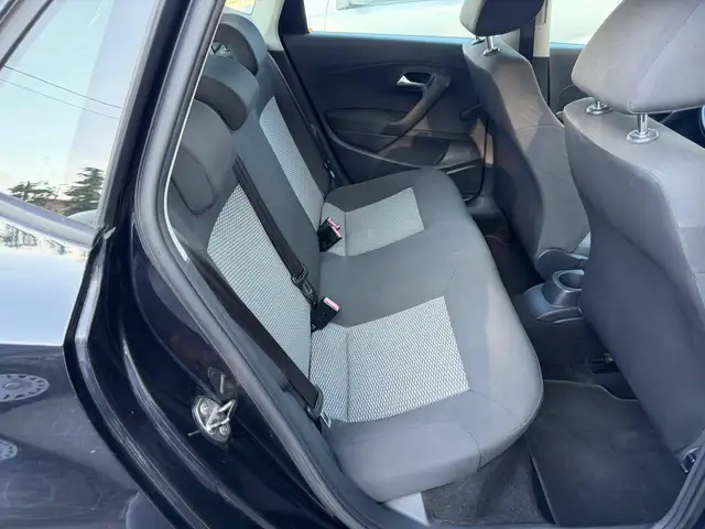 Volkswagen Polo view 12