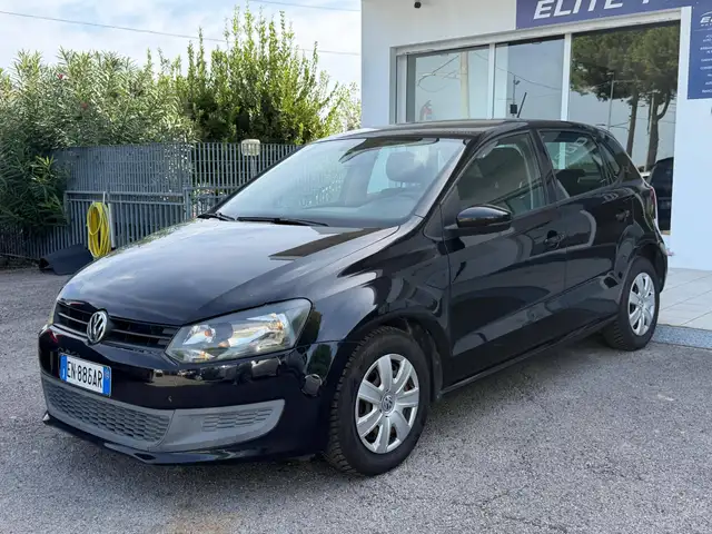 Volkswagen Polo view 2