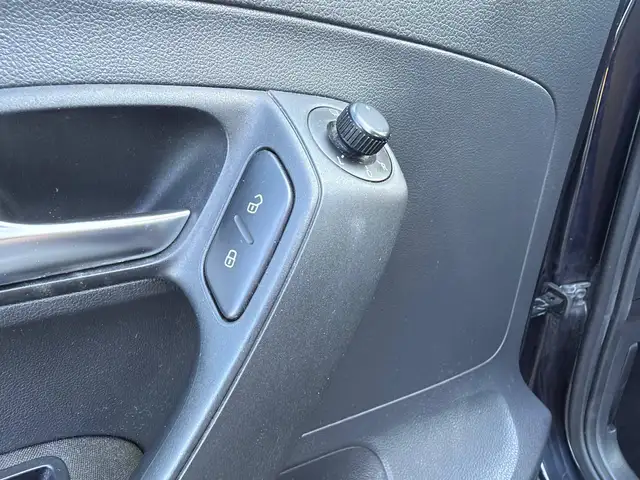 Volkswagen Polo view 14