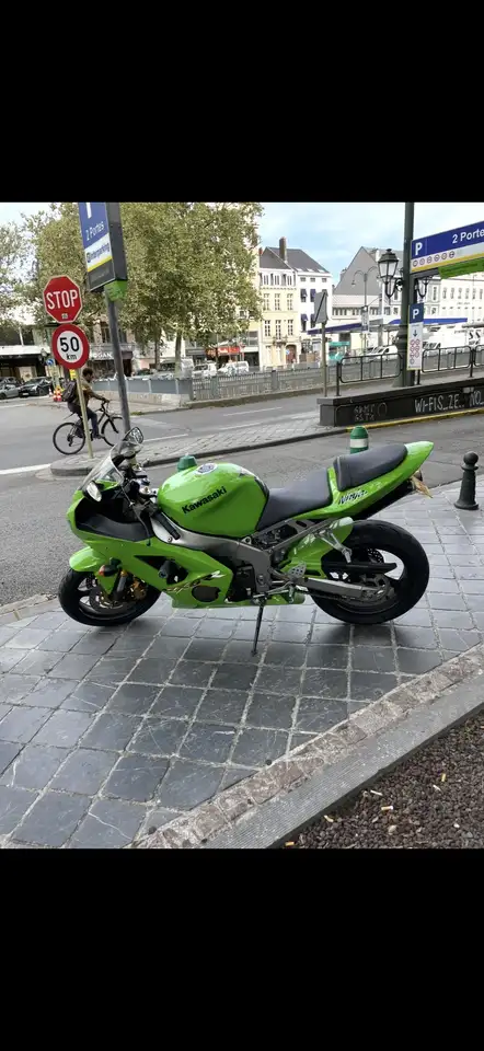 Kawasaki ZX 600