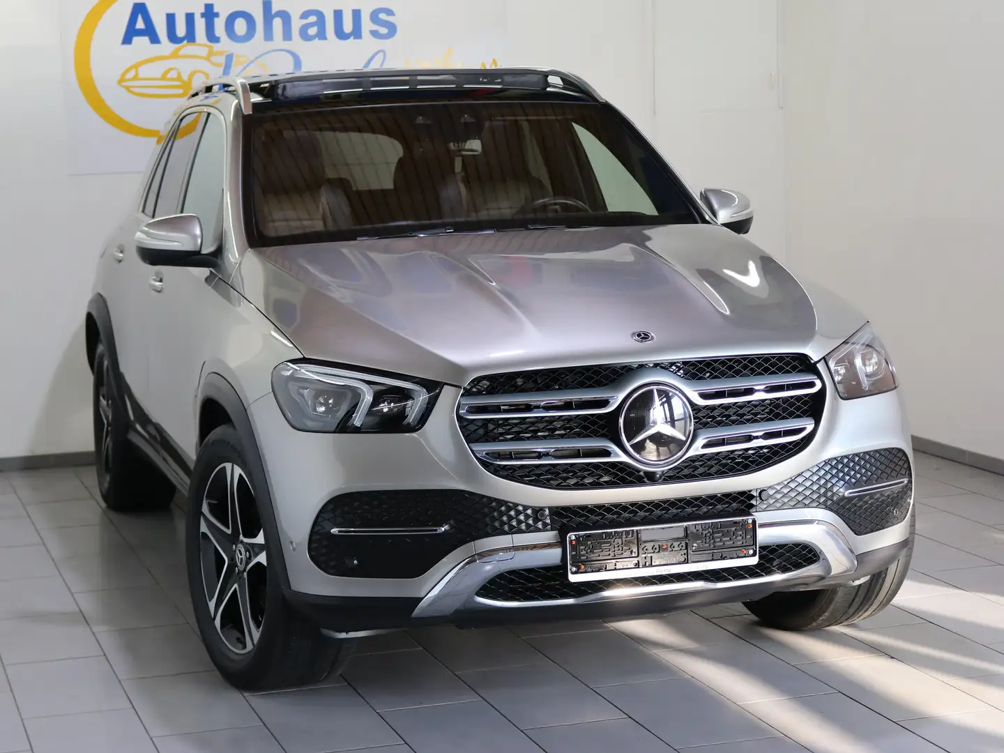 Mercedes-Benz GLE 300 D 4M EXCLUSIVE"PANO"STDHZ"MASSAGE"AHK"HUP"360VOLL! Beige - 1