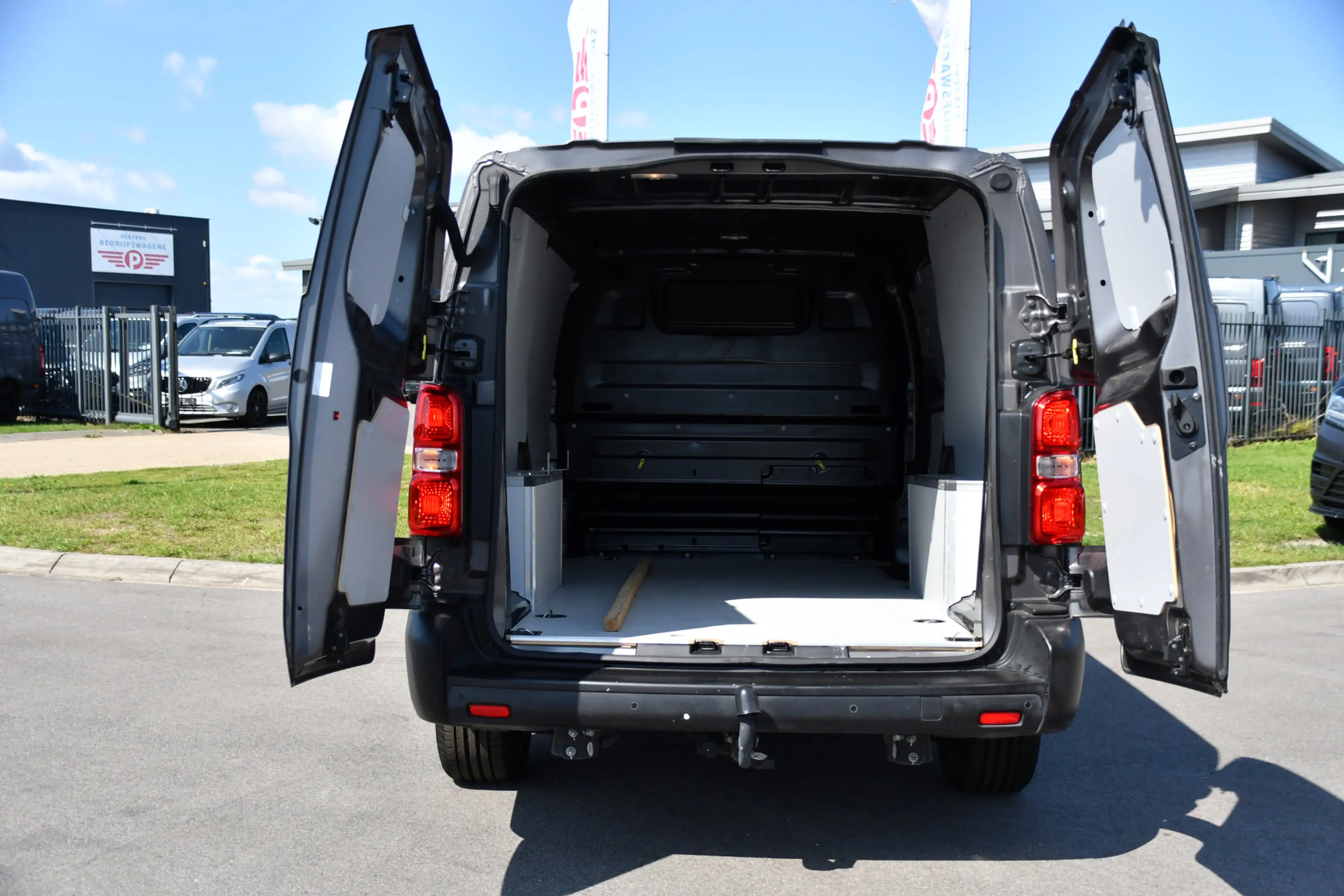 Peugeot Expert 2.0 BlueHDI 145 L3 PB Edition Camera, Cruise, Carp — photo 33