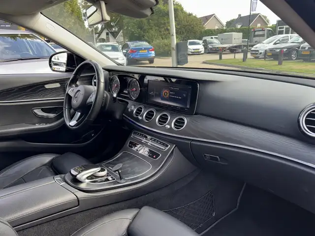 Mercedes-Benz E-Class view 14