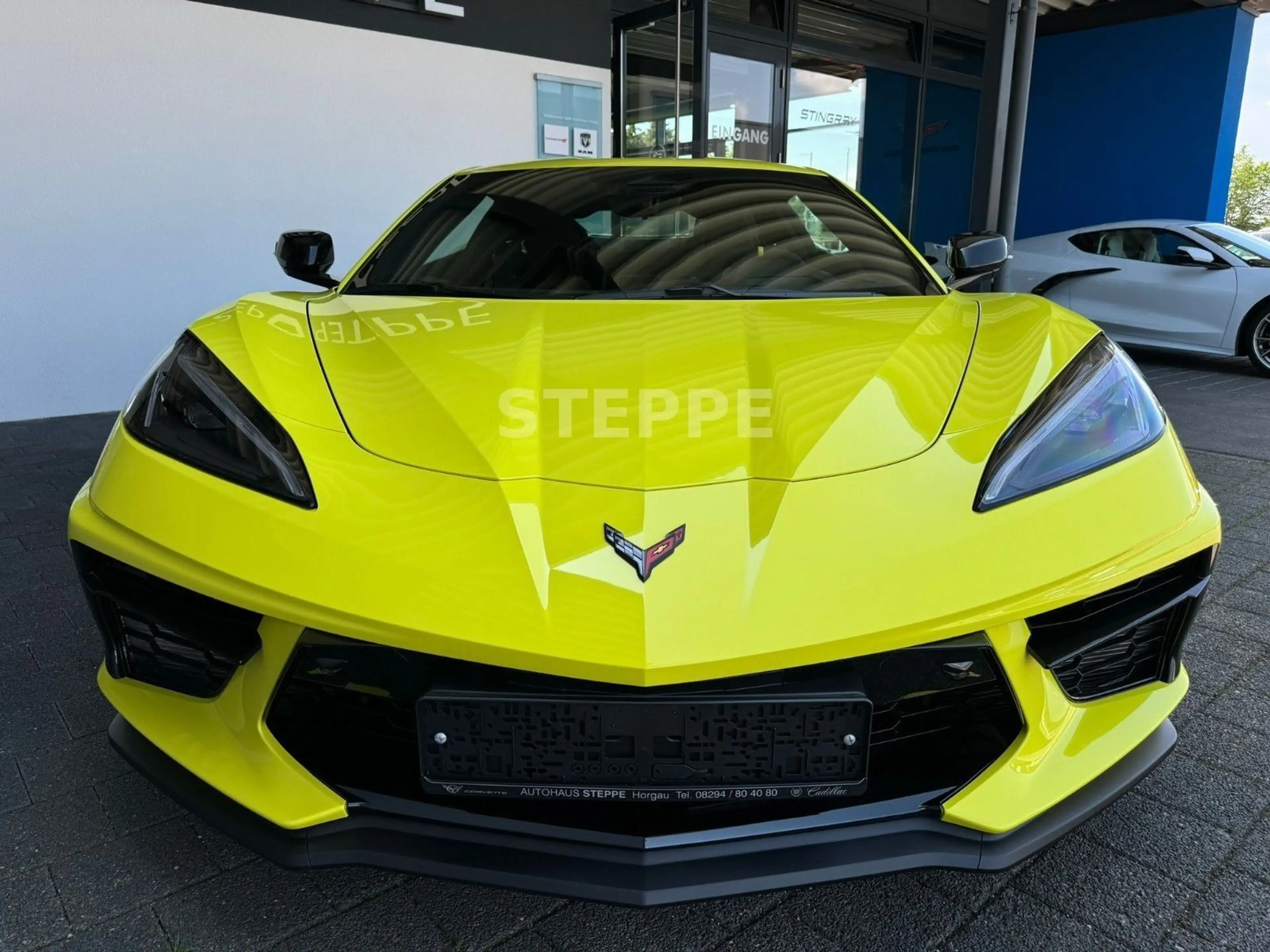 Corvette C8 Stingray Coupe 6,2 V8 3LT Europamodell STEPPE — photo 2