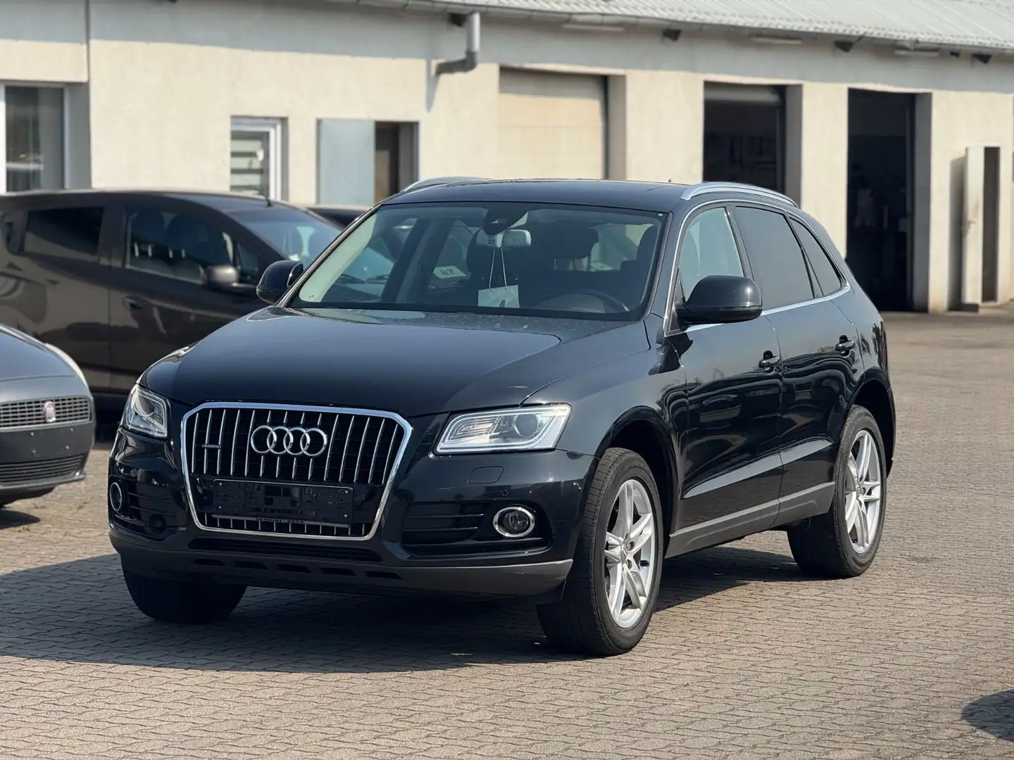 Audi Q5 2.0 TDI  quattro Schwarz - 1