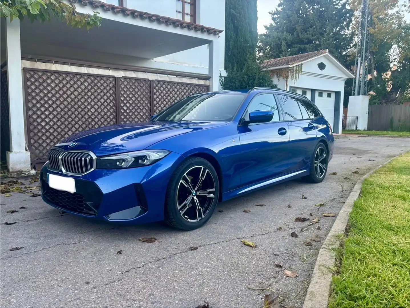 BMW 318 318dA Touring M Sport M Sport Azul - 1