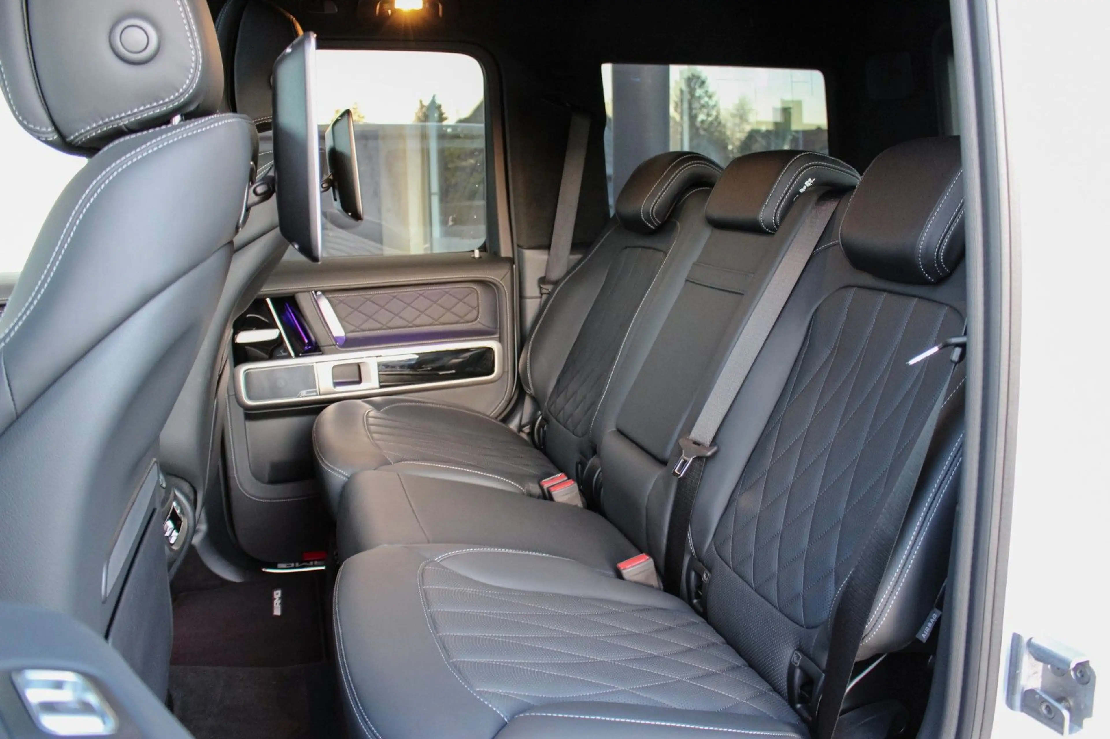 Mercedes-Benz G 63 AMG G63 AMG /NIGHT-PAKET / STANDHZG / ENTERTAINMENT — photo 15