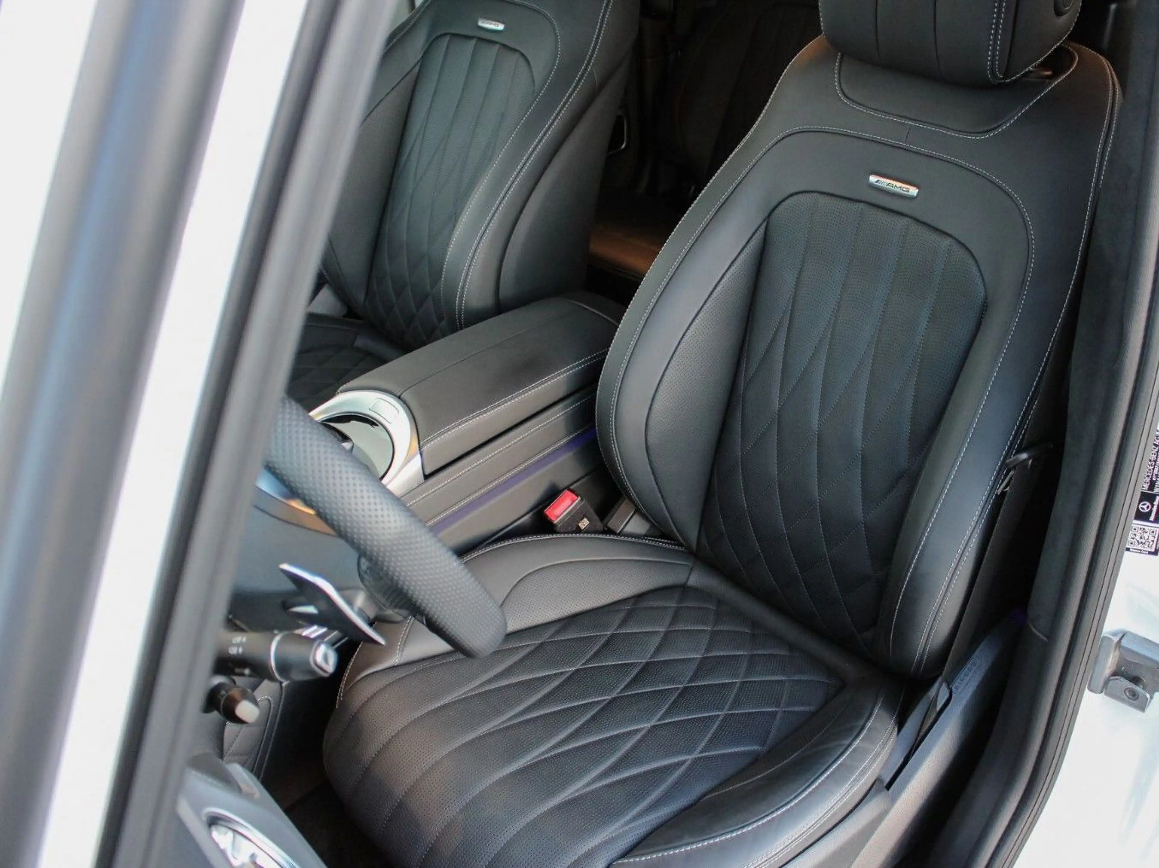 Mercedes-Benz G 63 AMG G63 AMG /NIGHT-PAKET / STANDHZG / ENTERTAINMENT — photo 12