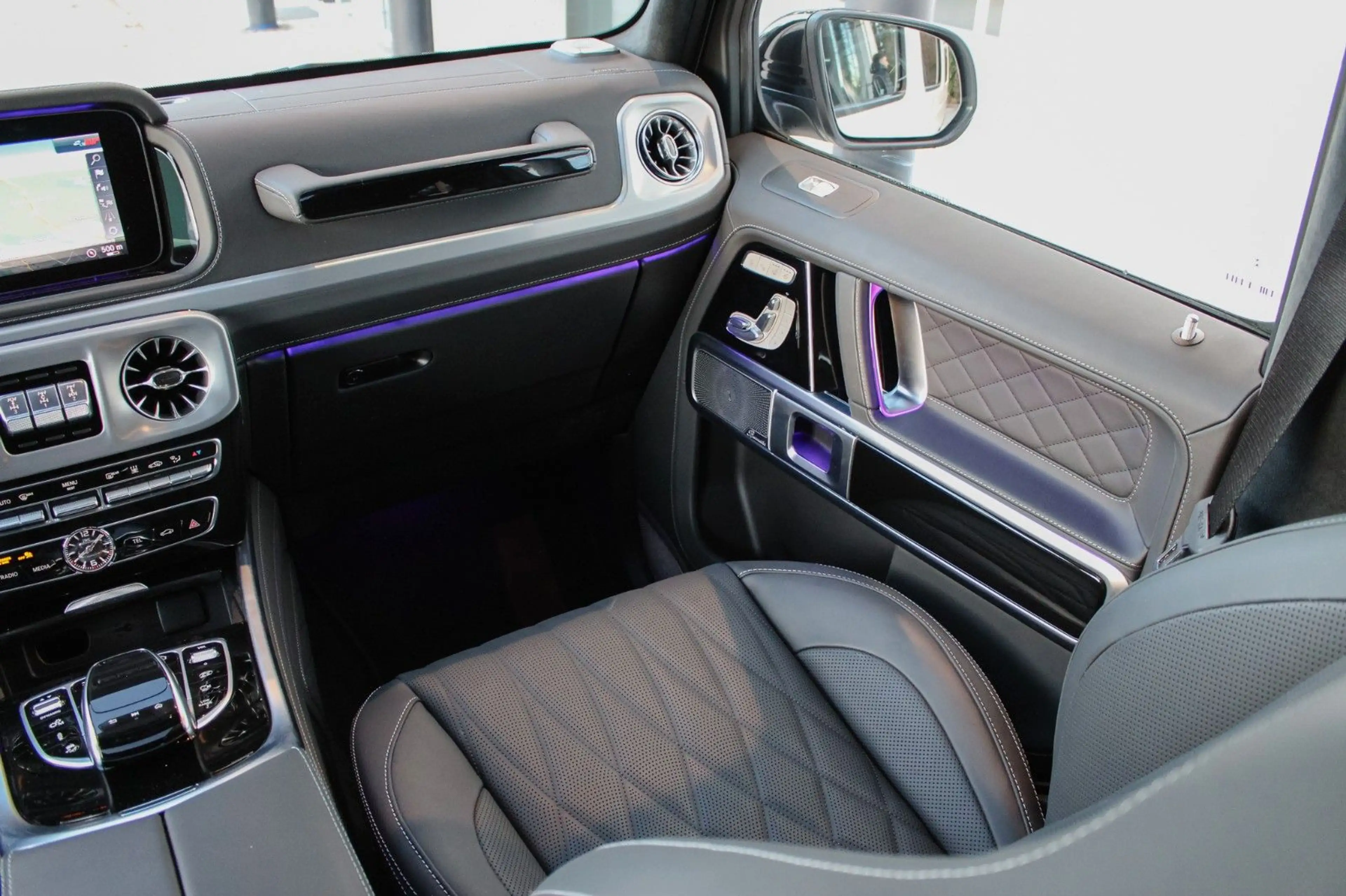 Mercedes-Benz G 63 AMG G63 AMG /NIGHT-PAKET / STANDHZG / ENTERTAINMENT — photo 27