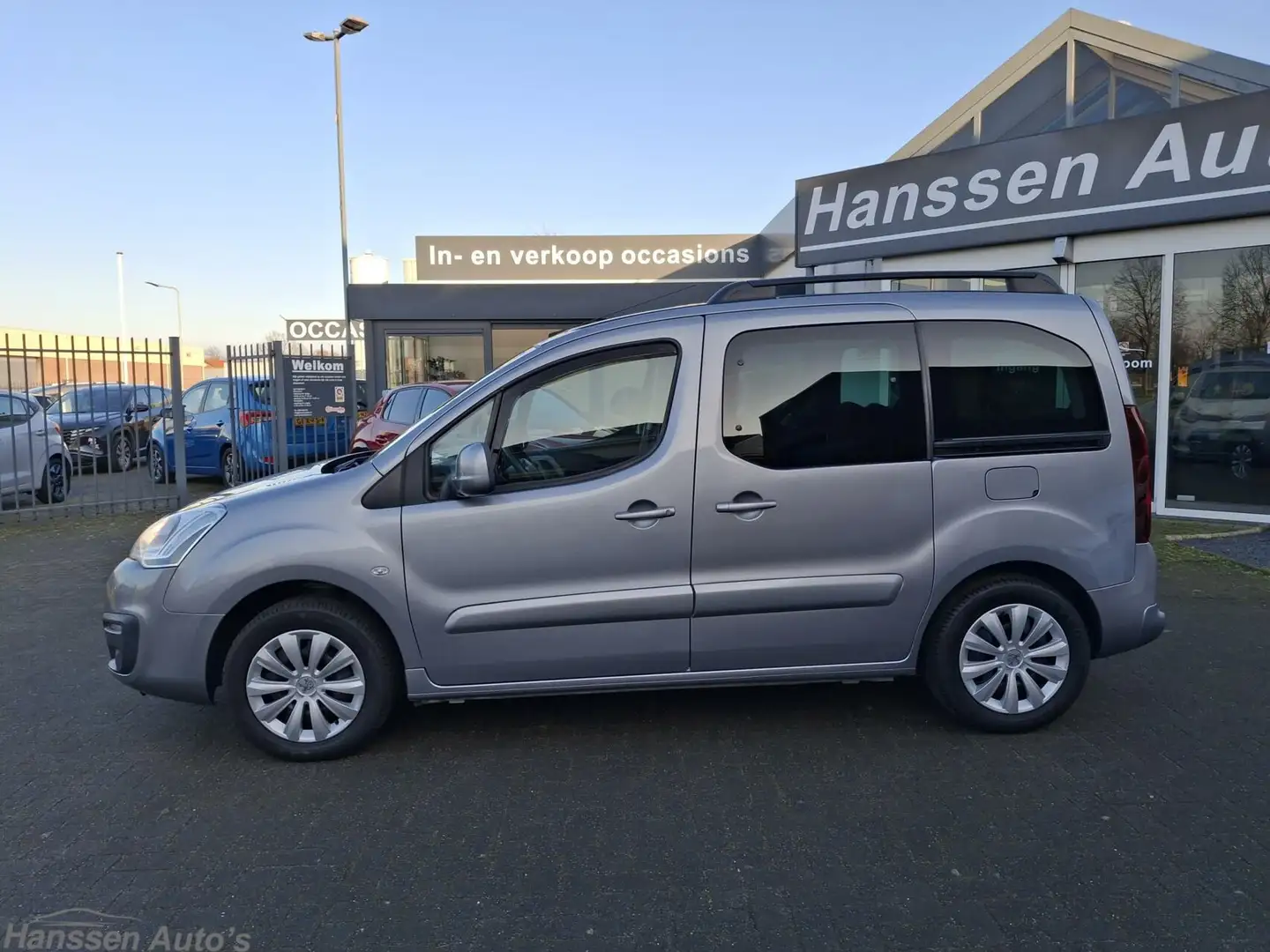 Peugeot Partner Tepee 1.2 PureTech Active Grau - 2