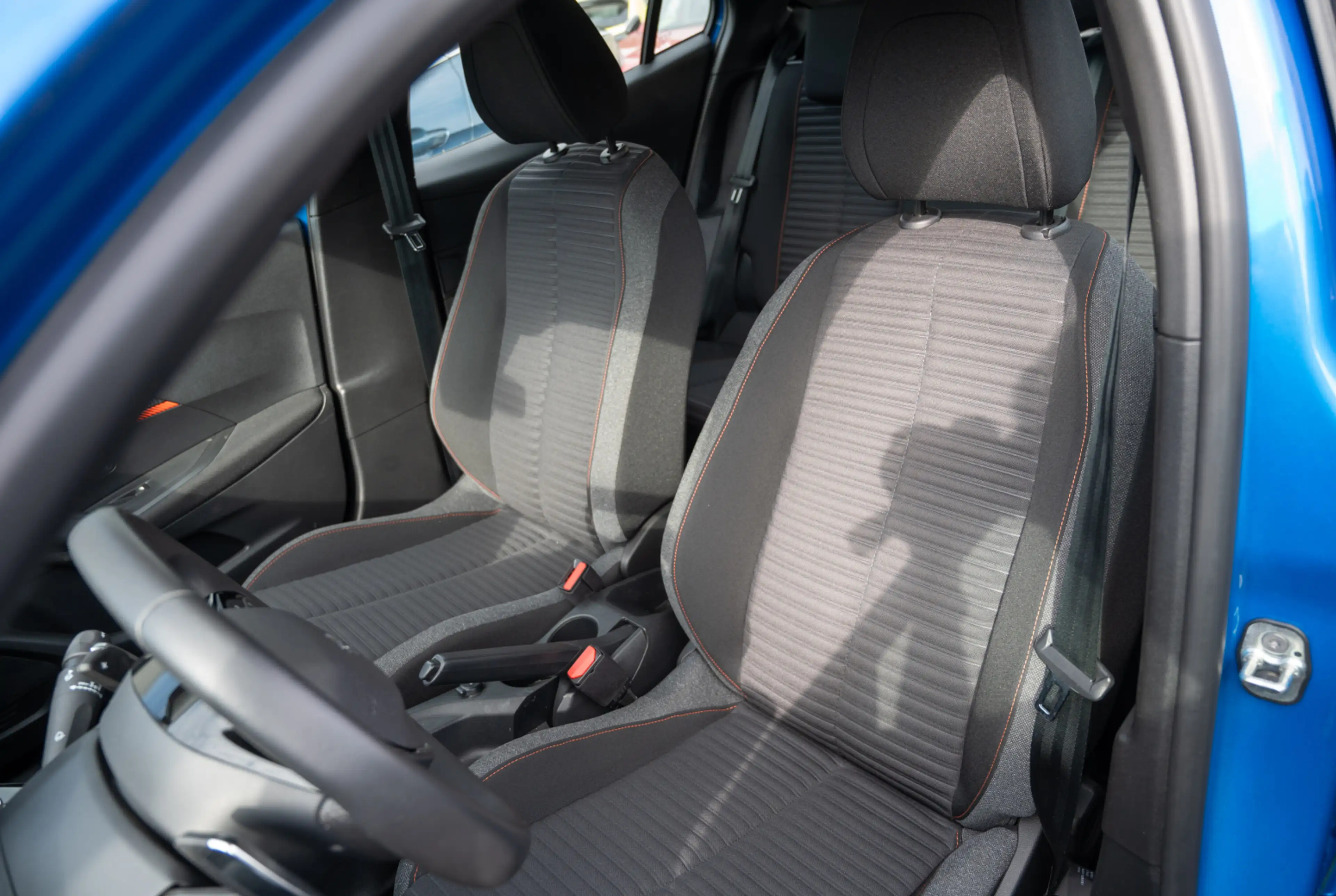 Peugeot 2008 Active Pack 1.2 PureTech 130 EAT *GW-TOP-DEAL* — photo 6