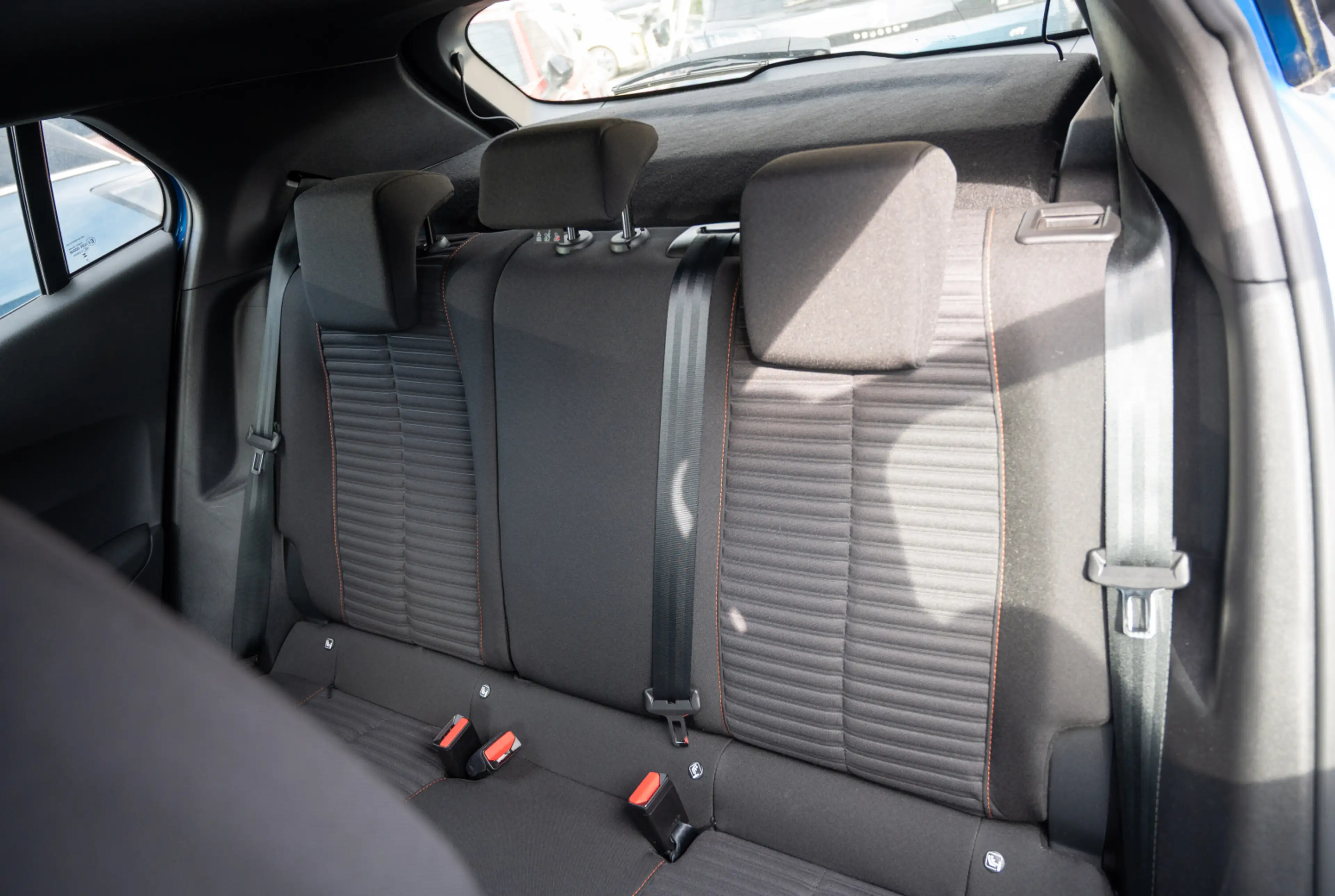 Peugeot 2008 Active Pack 1.2 PureTech 130 EAT *GW-TOP-DEAL* — photo 7