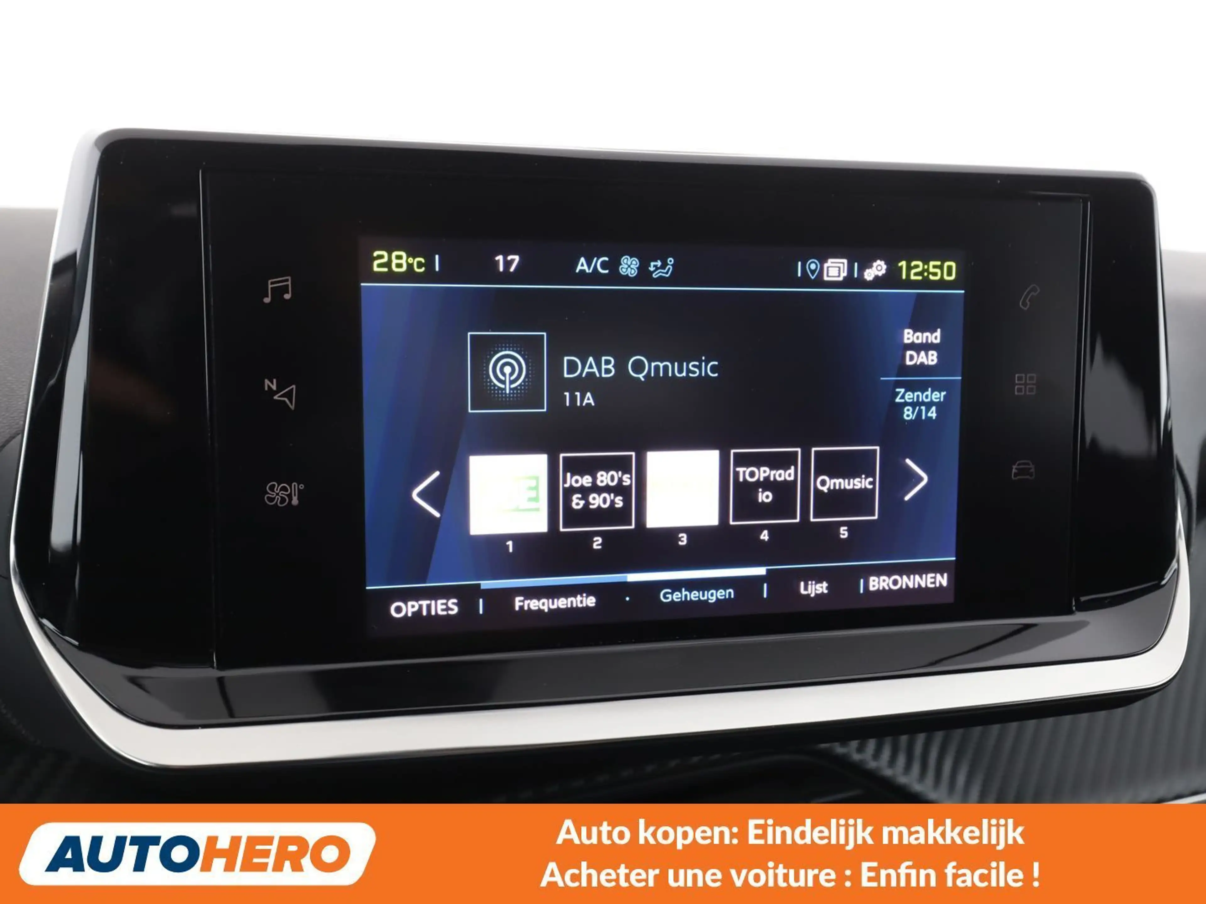 Peugeot e-208 electric drive 100 kW Active Pack — photo 10