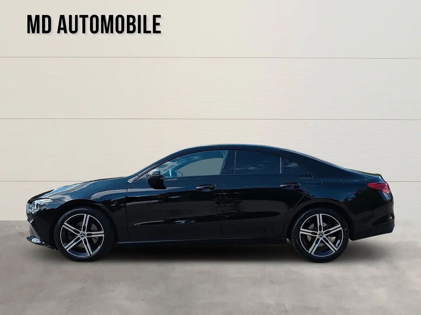 Mercedes-Benz CLA 220 d Progressive Schwarz - 2