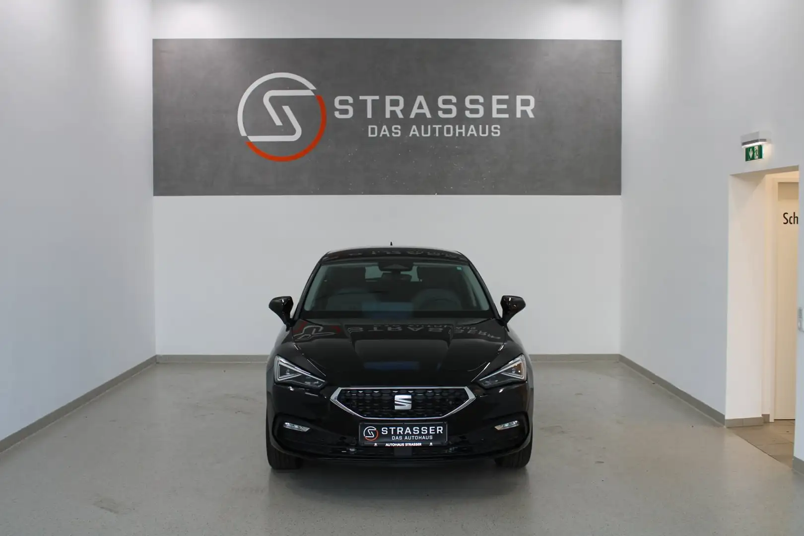 SEAT Leon Style Edition 1.5 TSI 115 PS Schwarz - 2