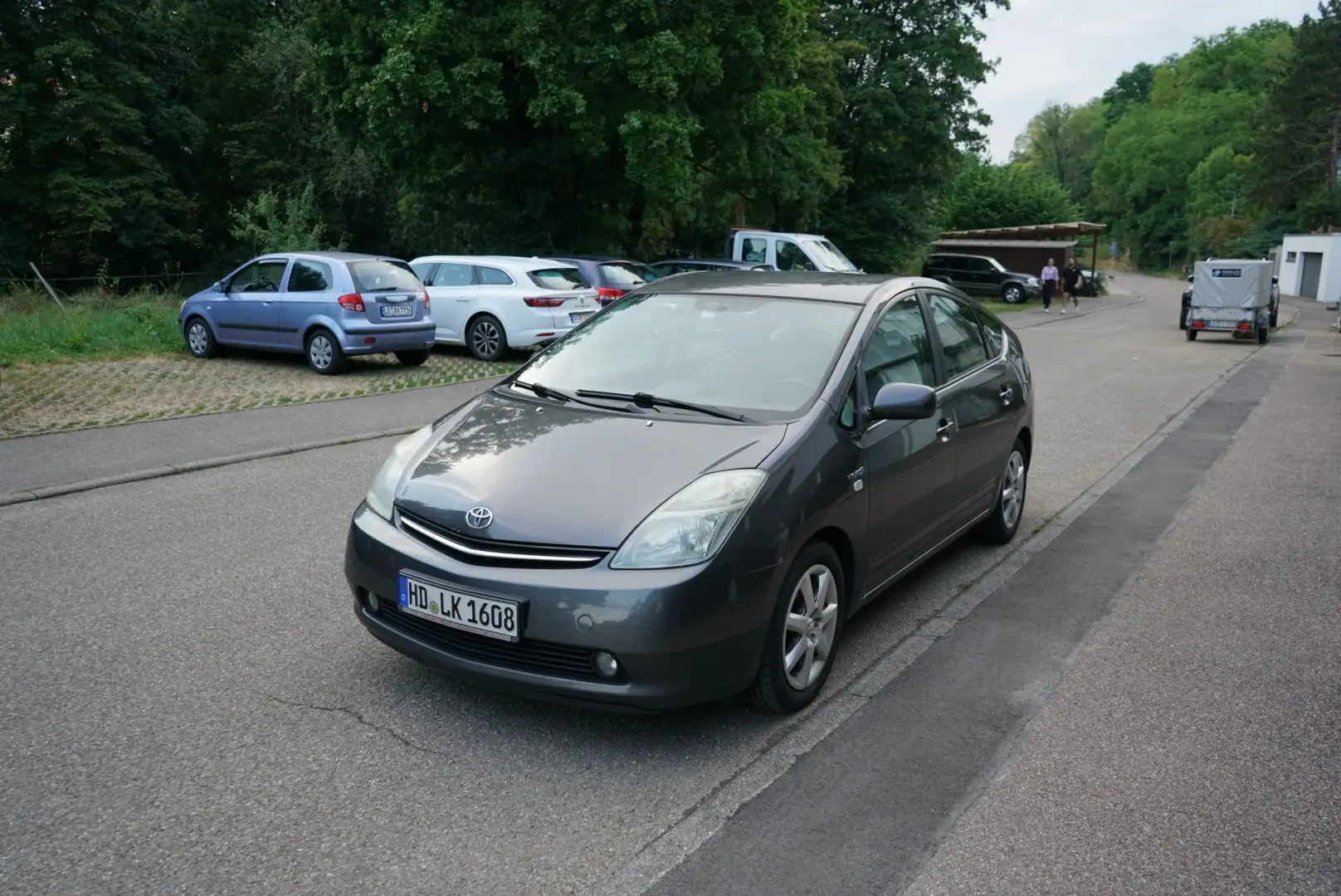 Toyota Prius Sol siva - 1