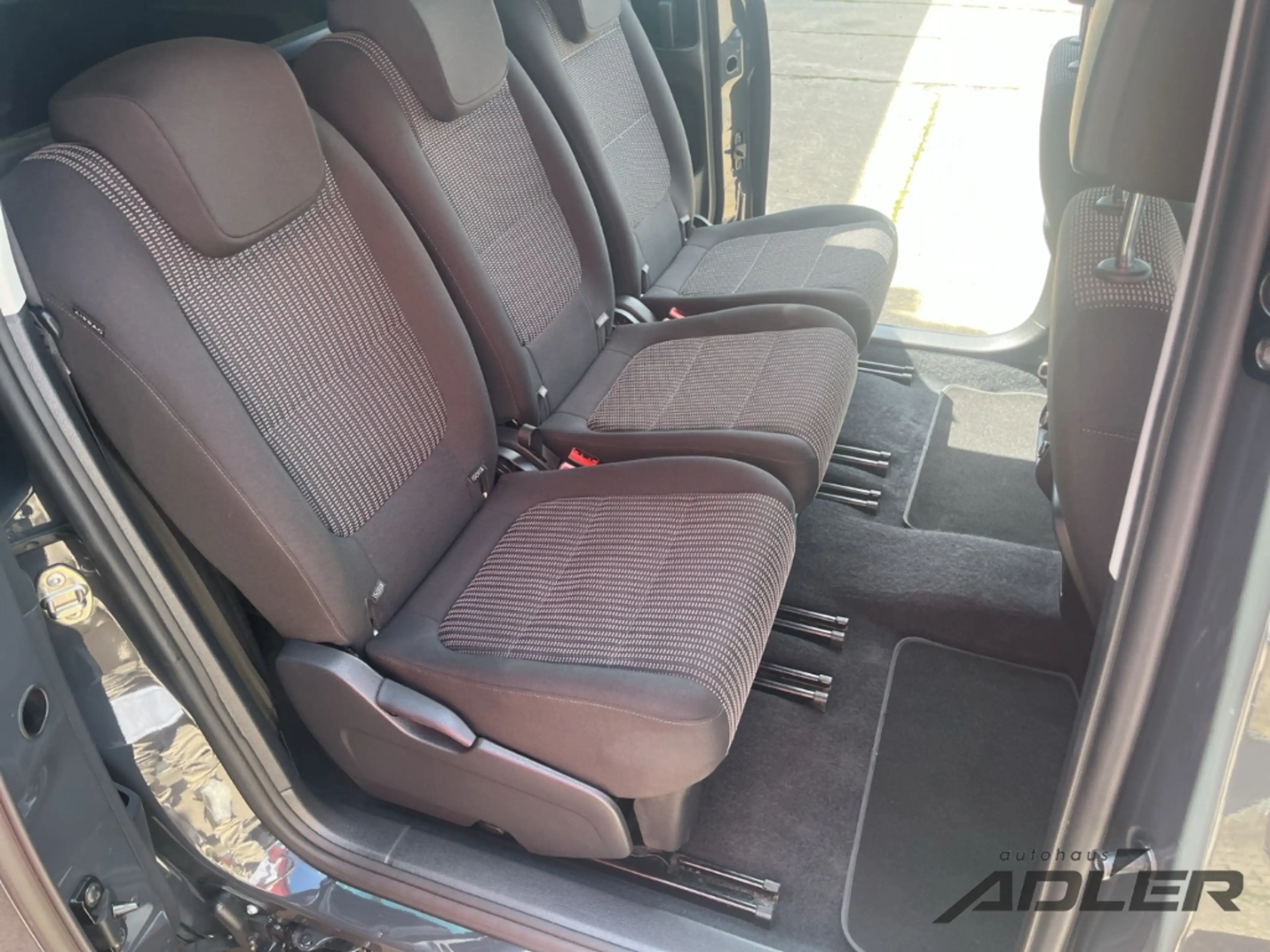 SEAT Alhambra Style 2.0 TDI KAMERA EL.SCHIEBE 3Z-KLIMA — photo 13