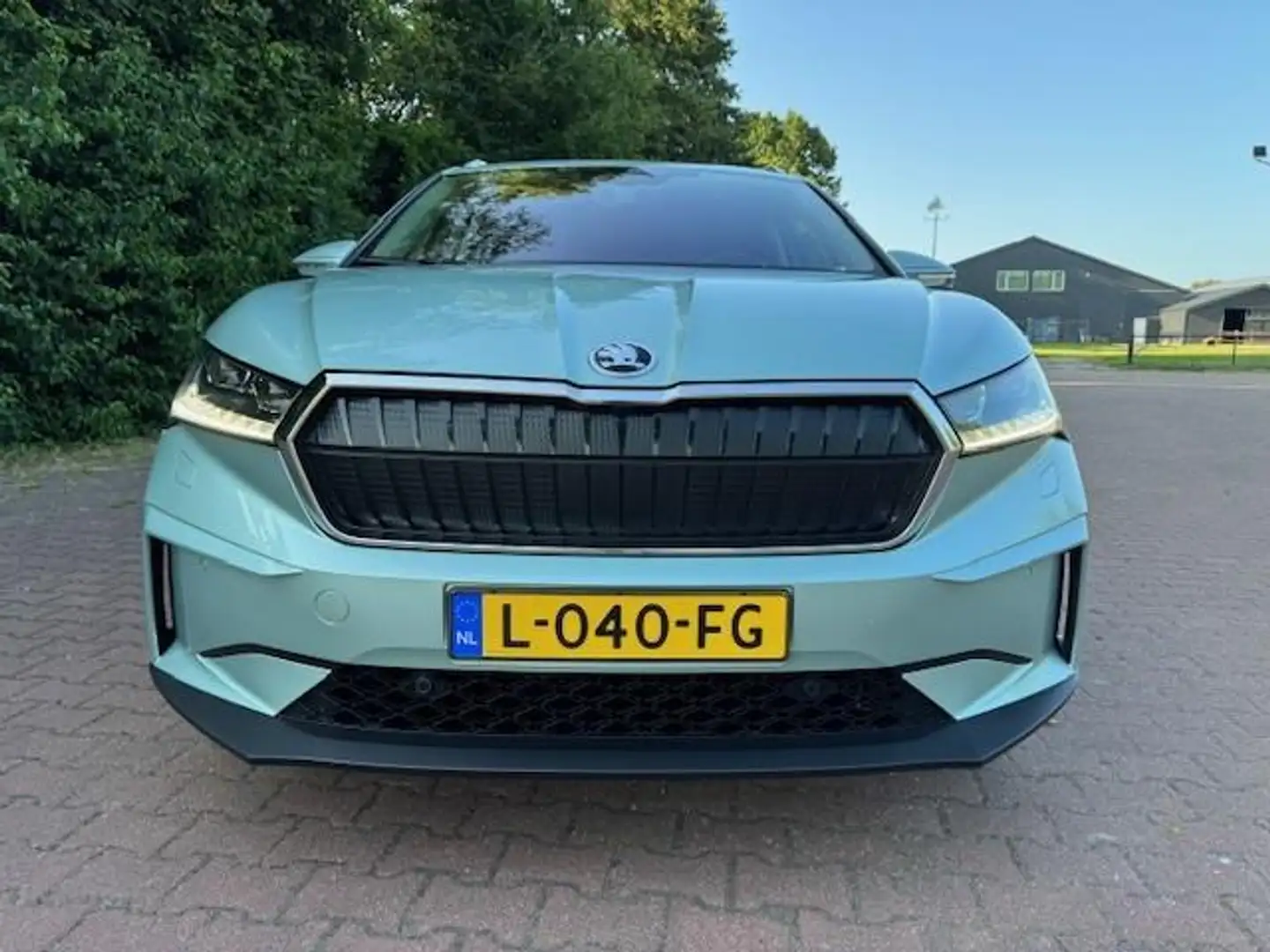 Skoda Enyaq IV 80 BEV 204PK 77KWH PLUS SPORTLINE/THAAK/PANO/LE Grijs - 2