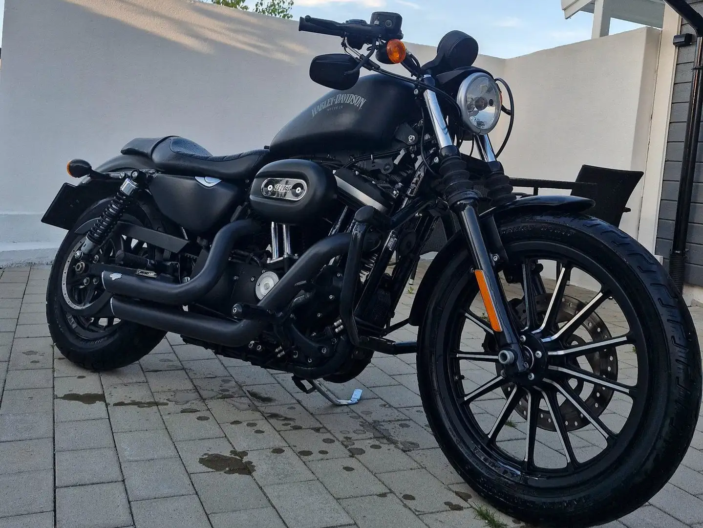Harley-Davidson Sportster 883 XL Zwart - 1