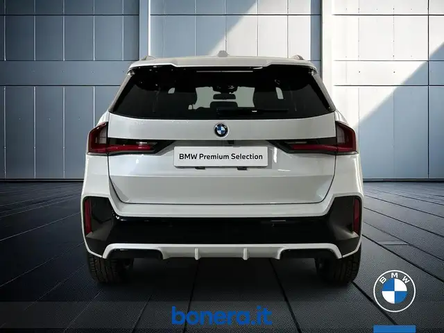 BMW X1 view 7