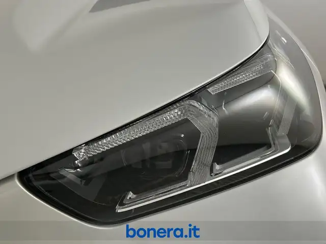 BMW X1 view 10
