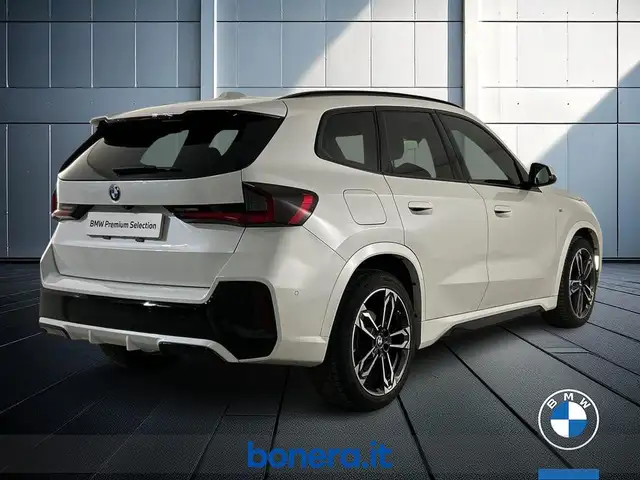 BMW X1 view 6