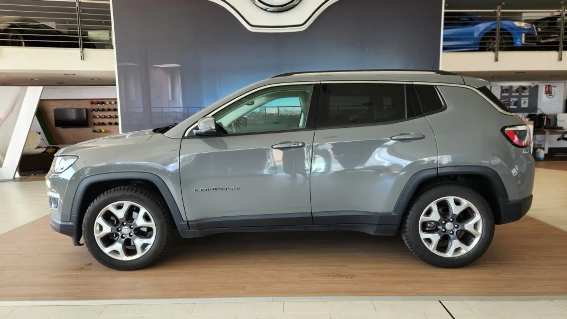 Jeep Compass 1.6 Mjt Limited 4x2 Gris - 1