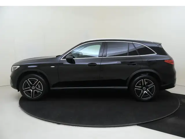 Mercedes-Benz GLC view 8