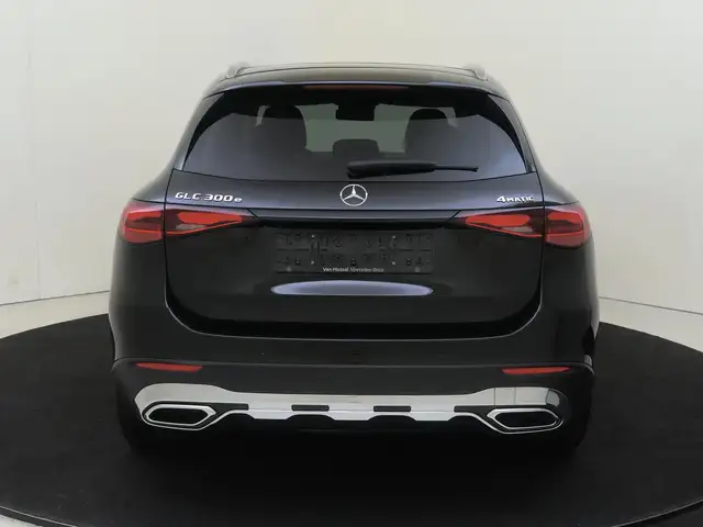 Mercedes-Benz GLC view 7