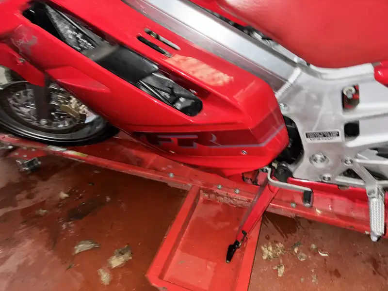 Honda VFR 750 - foto 5