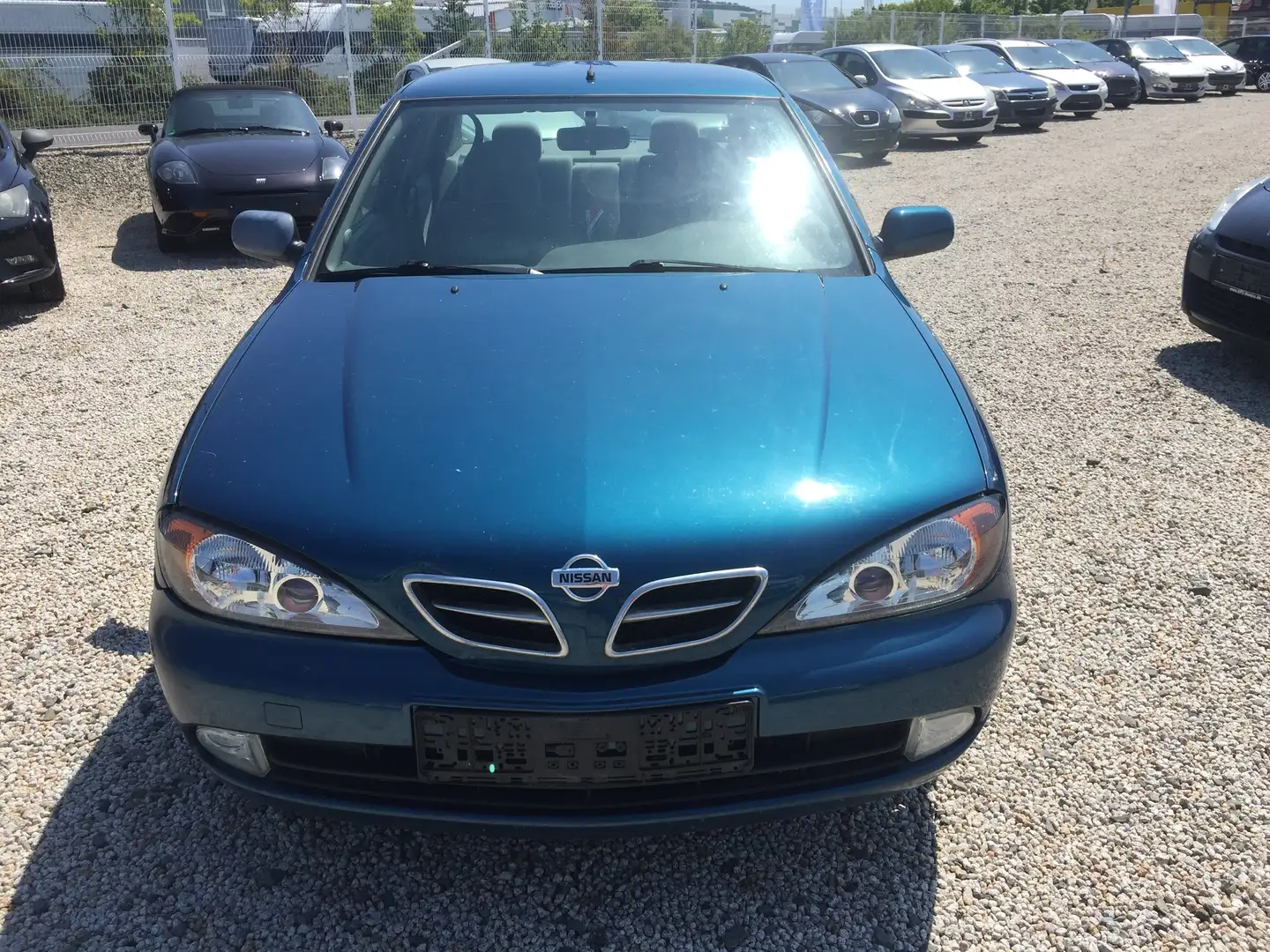 Nissan Primera 1.8 Elegance Bleu - 2