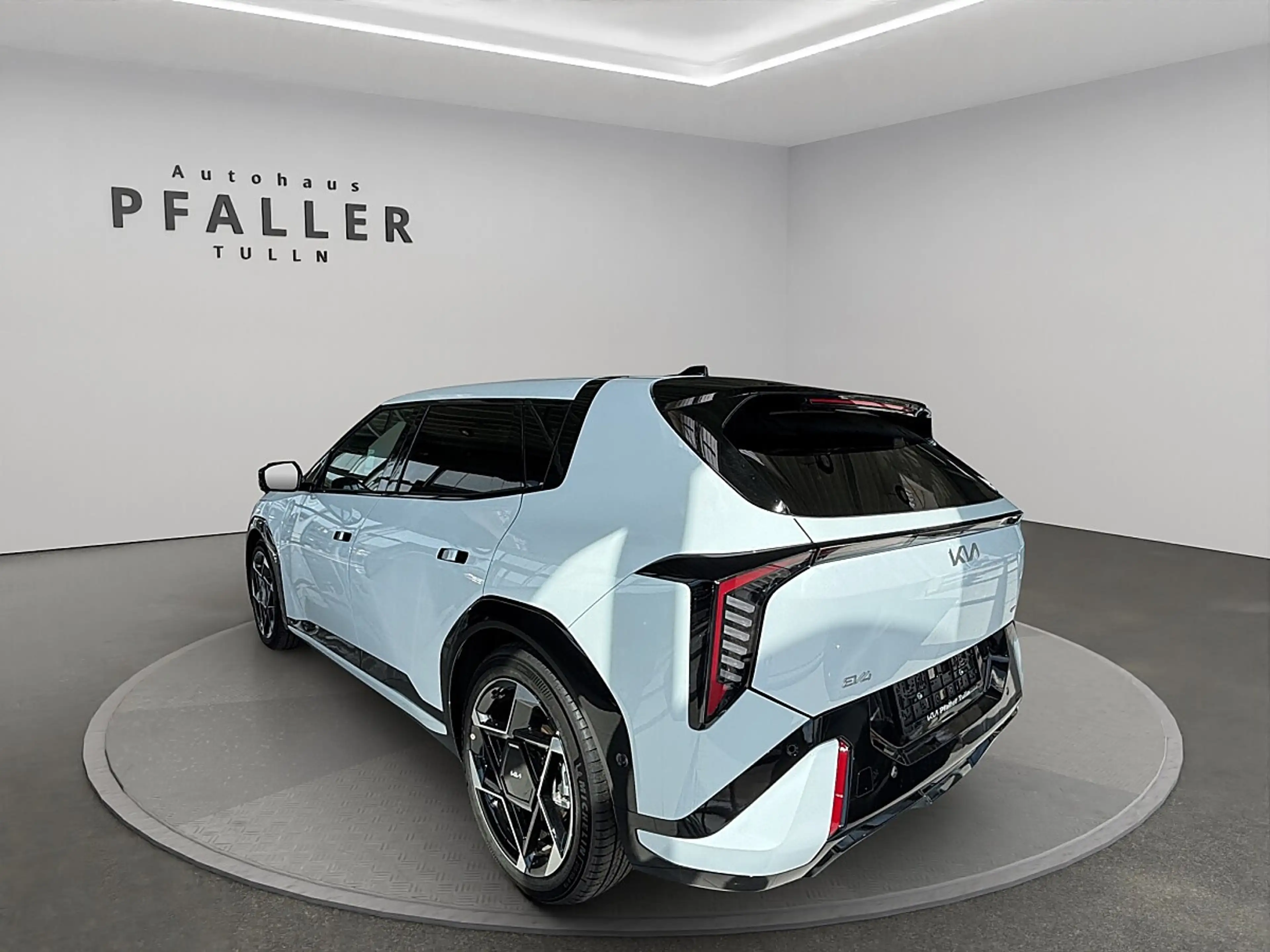 Kia EV4 HB FWD 81,4kWh GT-Line — photo 3