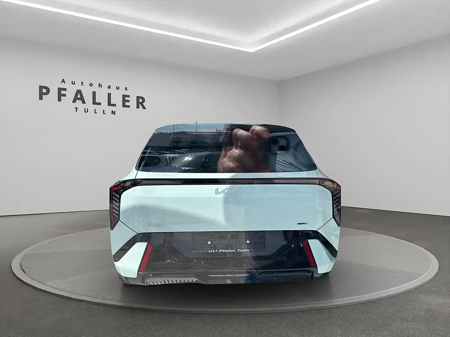 Kia EV4 HB FWD 81,4kWh GT-Line Weiß - 2